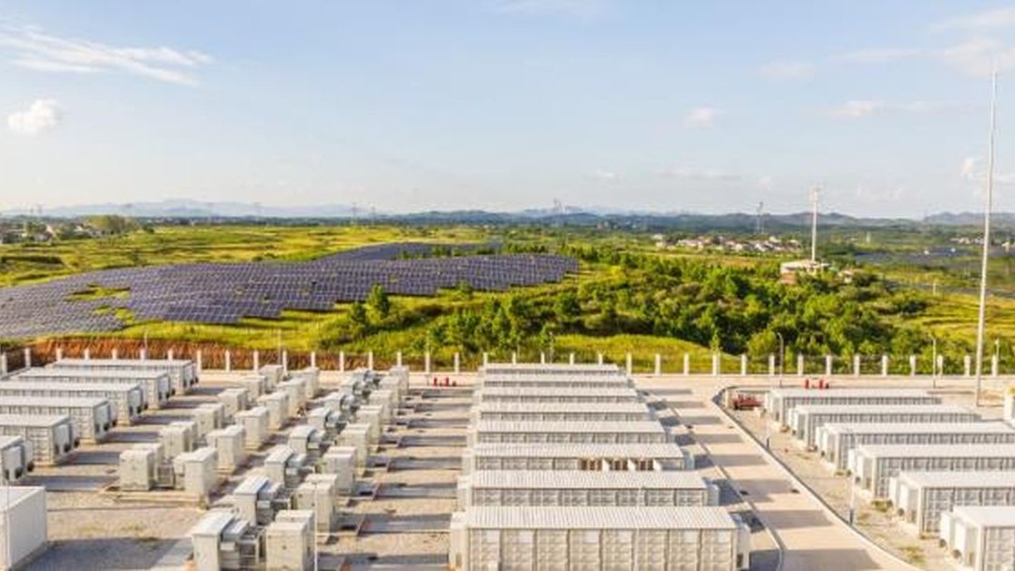 Azərbaycan enerji saxlanc sistemi layihəsi üzrə müqavilə imzalayıb