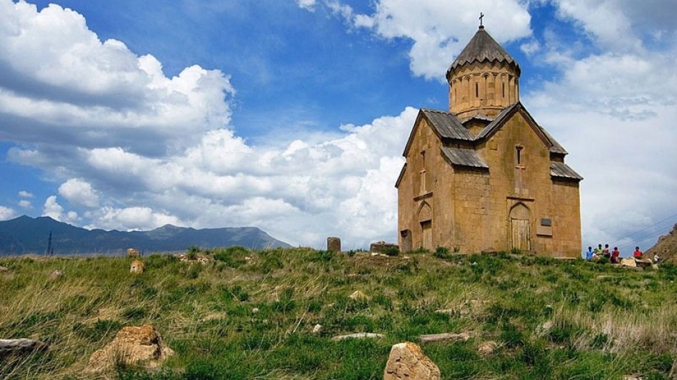 Qərbi Azərbaycanda tarixi abidələrimiz - Arpa məbədi