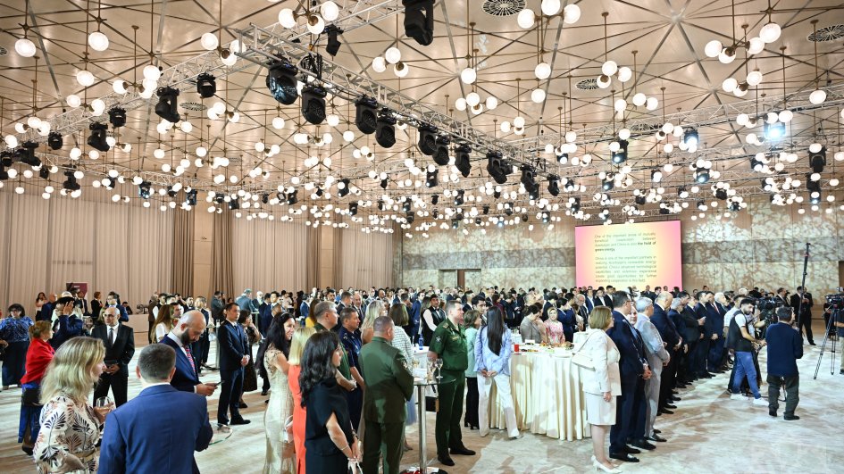 Baku hosts official reception marking 77th anniversary of founding of People's Republic of China