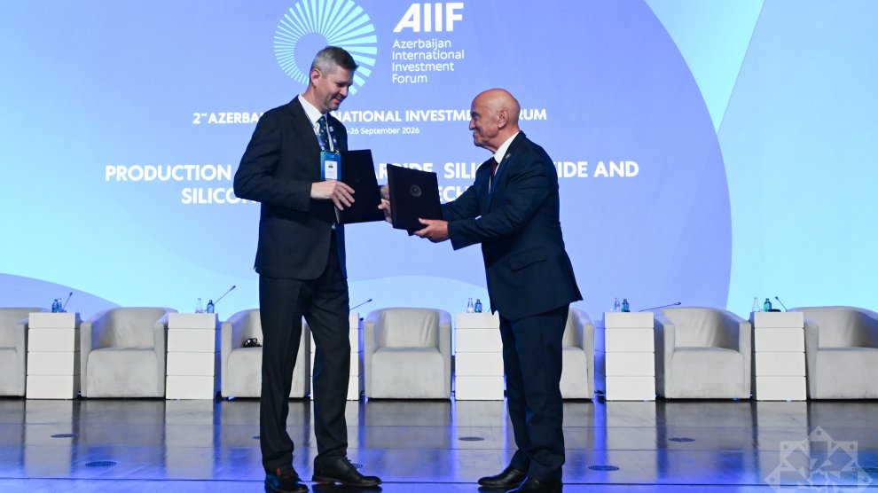 11 documents signed as part of 2nd Azerbaijan International Investment Forum