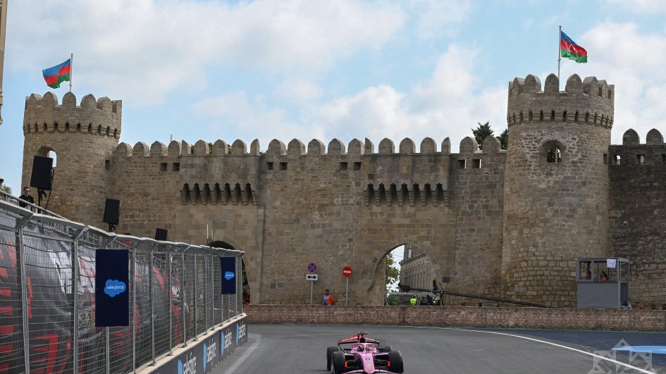 Feature Race 1: Dunne back in title hunt with assured Baku victory