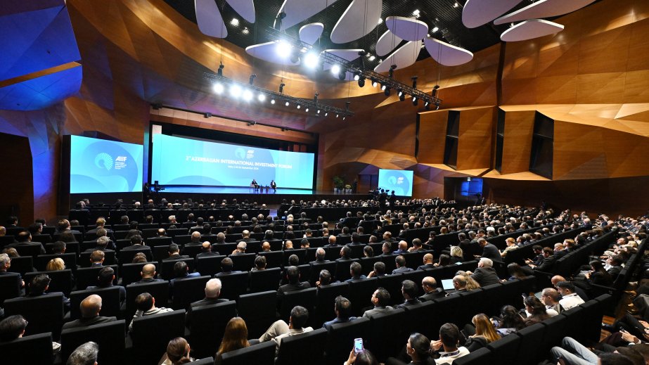Azerbaijani President: Non-oil sector accounts for more than 70 percent of GDP