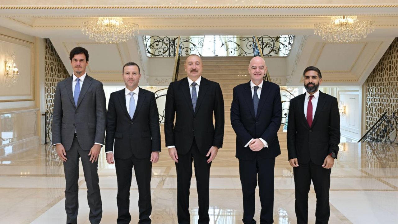 İnfantino FIFA-ya göstərdiyi dəstəyə və U-15 Dünya Çempionatının keçirilməsinə görə Prezident İlham Əliyevə təşəkkür edib