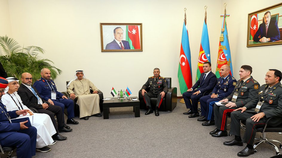 Azərbaycan və BƏƏ arasında hərbi-texniki sahədə əlaqələrin inkişaf perspektivləri müzakirə edilib