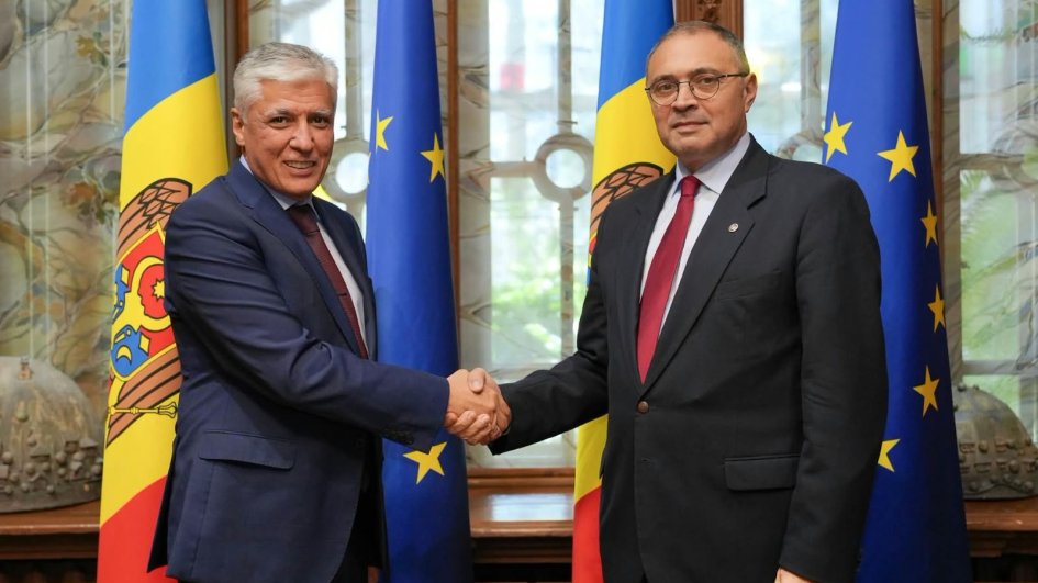 Azerbaijan, Moldova sign memorandum on theater cooperation