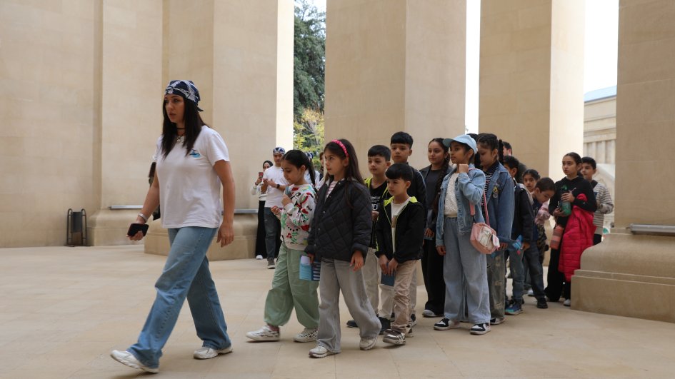 “Fly to Baku. Art Weekend. Sense the Future NOW” presents performances and interactive projects creating new connections between people, nature and memory