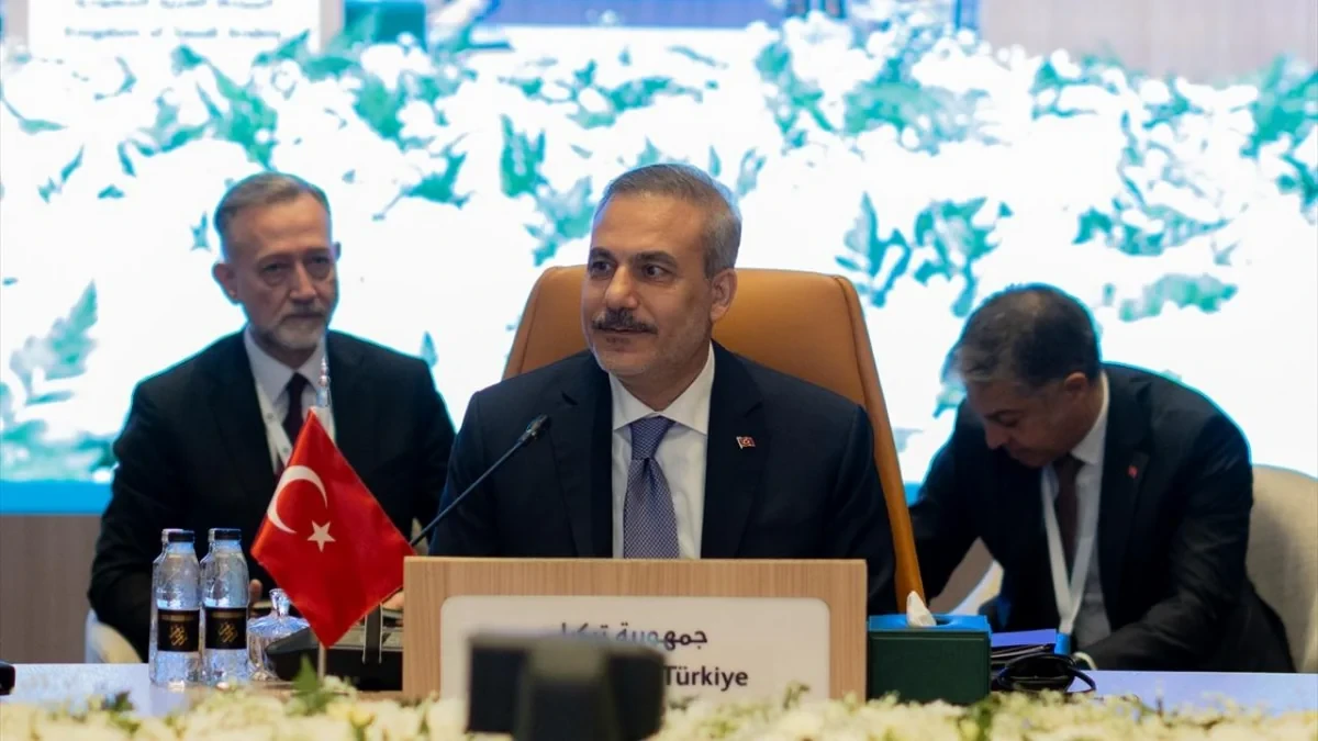Turkish ministers Fidan and Guler in Riyadh