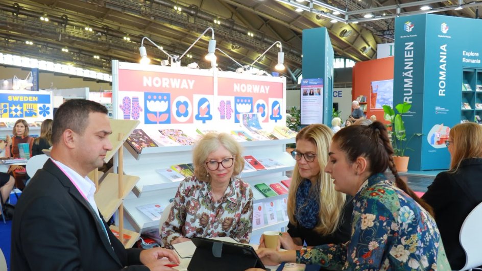 Azerbaijani delegation holds several meetings as part of 78th Frankfurt International Book Fair