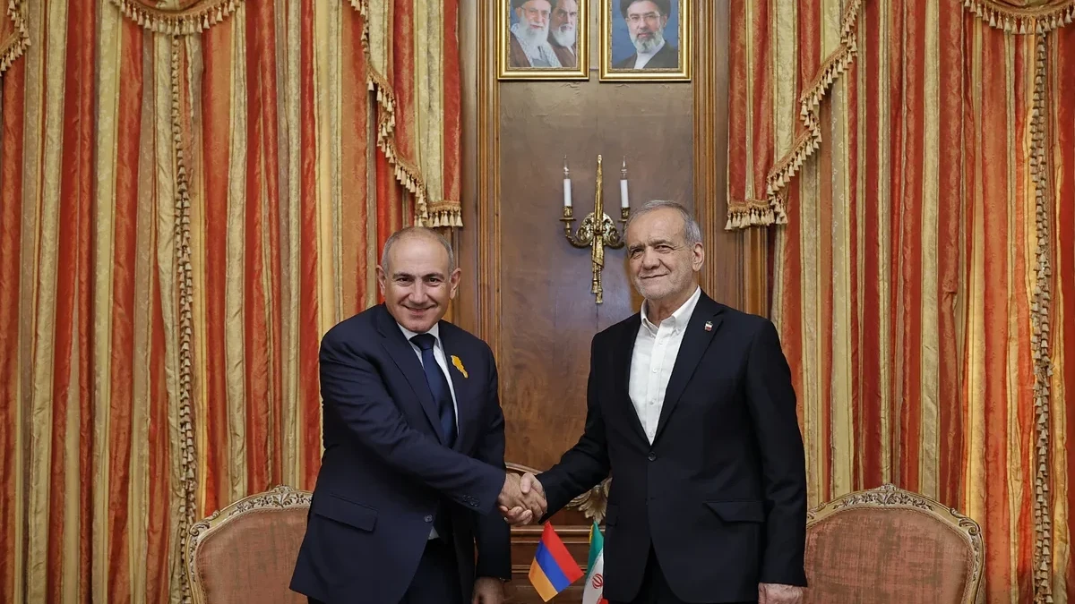 Paşinyan və Pezeşkian ikitərəfli münasibətləri yeni səviyyəyə qaldırmağı planlaşdırırlar