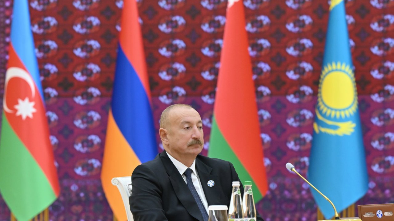 Prezident İlham Əliyev: Azərbaycan regionun əsas nəqliyyat qovşaqlarından biri kimi mövqelərini möhkəmləndirir