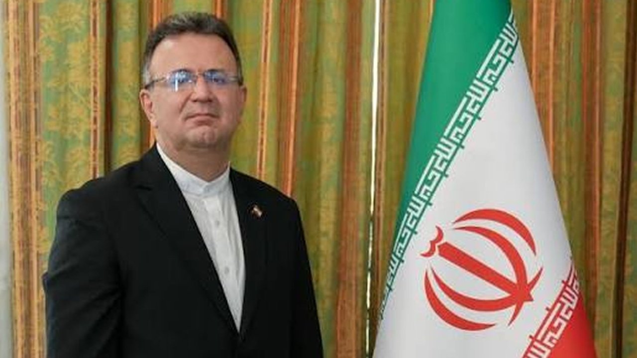 İran səfiri Tbilisidə itlərin hücumuna məruz qalıb, ayağı sınıb