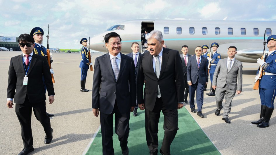 Laos Prezidenti Azərbaycana rəsmi səfərə gəlib
