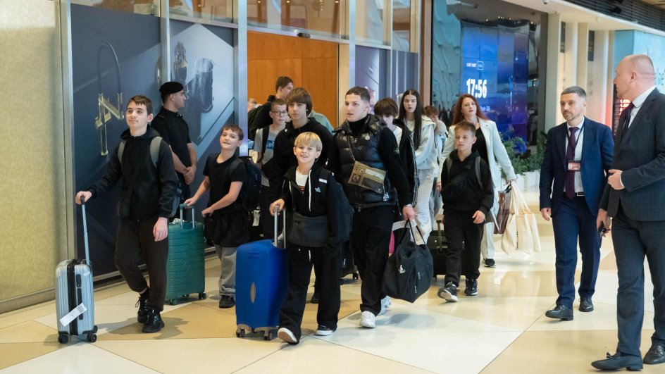 Azerbaijan welcomes 30 more Ukrainian children for rehabilitation