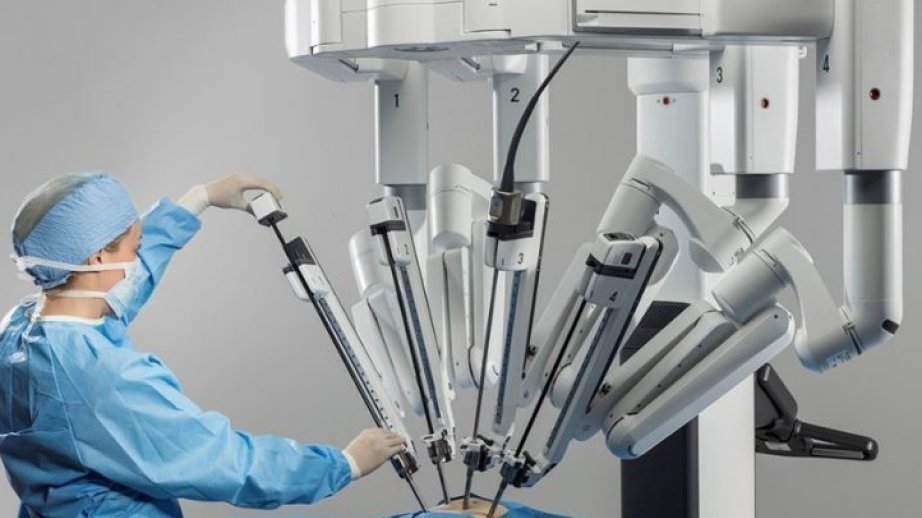 Israeli study points to potential of robotic surgery for complex hernias