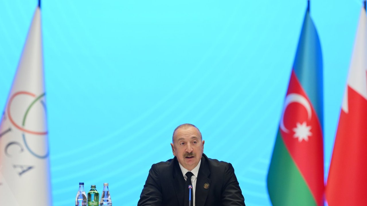 Prezident İlham Əliyev AQEM-in 7-ci Zirvə Toplantısında çıxış edib