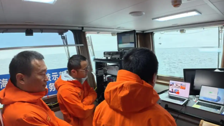 China's satellite internet links Arctic, Antarctica, Qinghai-Tibet Plateau for first time