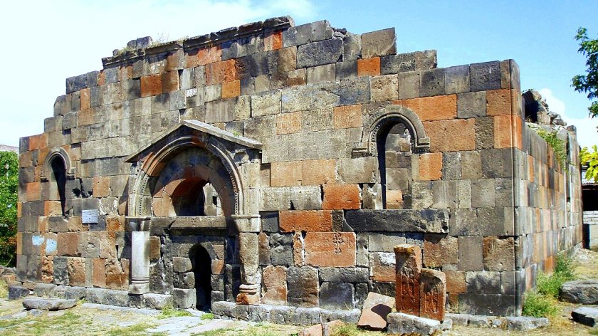 Qərbi Azərbaycanda tarixi abidələrimiz – Avan məbədi