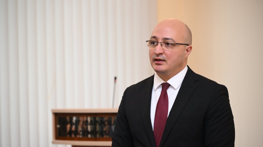 Fransada iğtişaşlar - sosioloji sorğular da səbəb olaraq E.Makrona işarə edir – ŞƏRH
