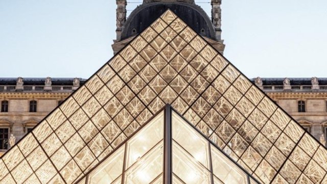 Louvre Müzesi eylemler nedeniyle ziyarete kapatıldı
