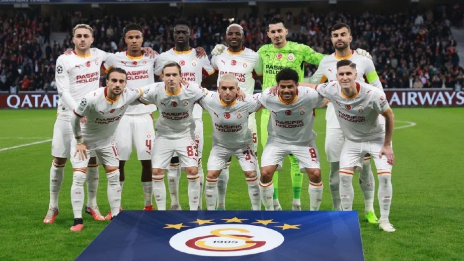 Galatasaray beat Lille 4-2 in Champions League as Como stun Man United