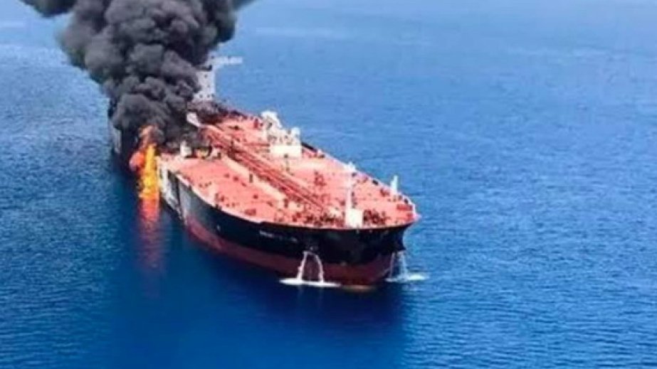 SEPAH körfəzdə 4 gəmiyə zərbə endirildiyini bildirib