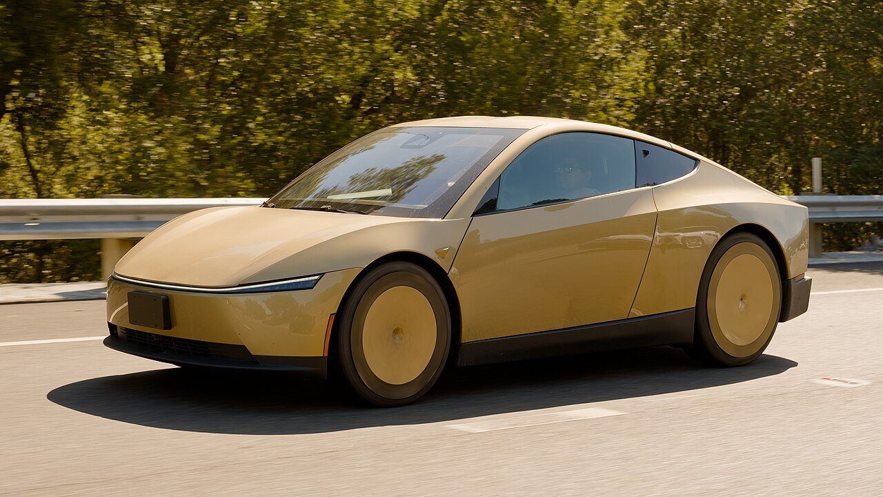“Tesla” “Cybercab” robotaksilərini müştərilərə təqdim etməyə hazırlaşır