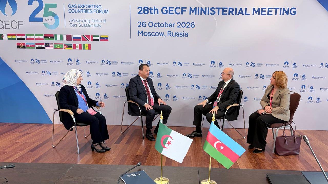 SOCAR və “Sonatrach” neft ticarətini müzakirə edib